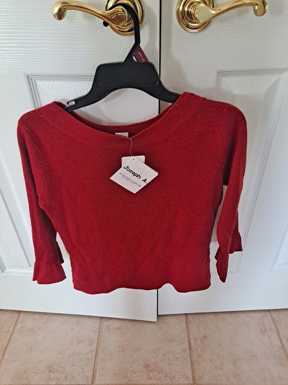 Joseph A Red Boatneck 3/4 Sleeve Knit Top